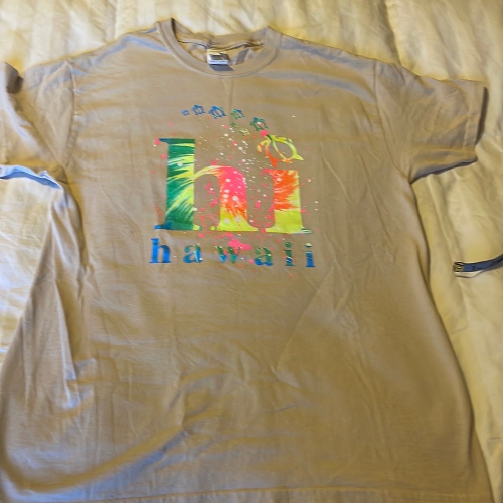 T-shirt Hawaiian Graphic Size Medium